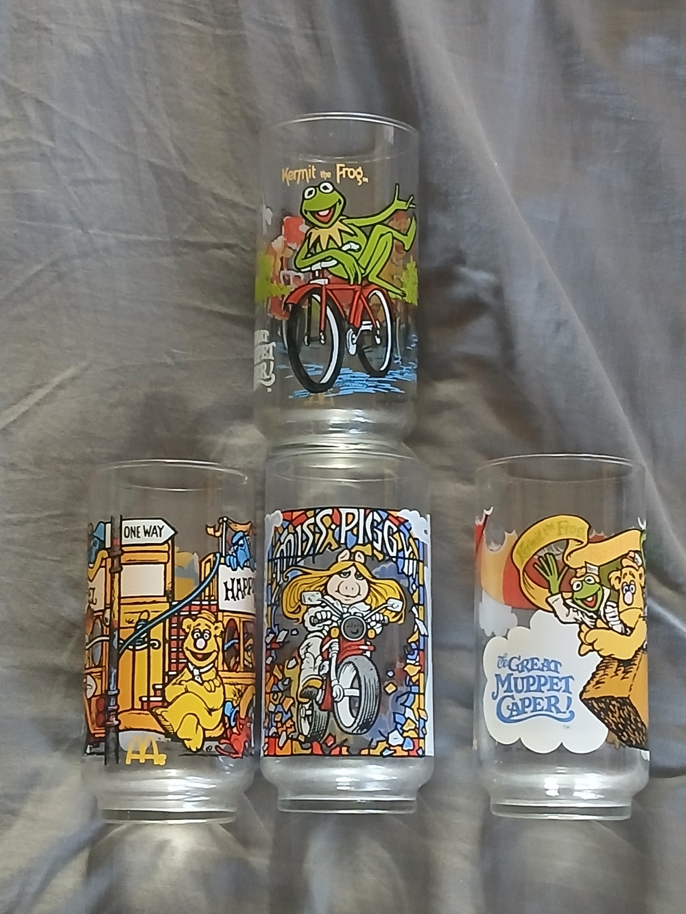 Set Of 4 Vintage McDonalds "THE MUPPETTS" Collectible Tumblers Set Kermit Gonzo
